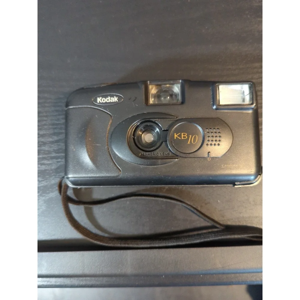 UNTESTED VTG Kodak Kb10 aspheric Point Shoot Film Camera 35mm LOMOGRAPHY vintage
